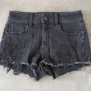 American Eagle crochet short short, high-rise